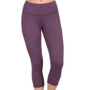 EUC Yogalicious Lux Women’s Purple/Dark Plum Capri Leggings Size Small
